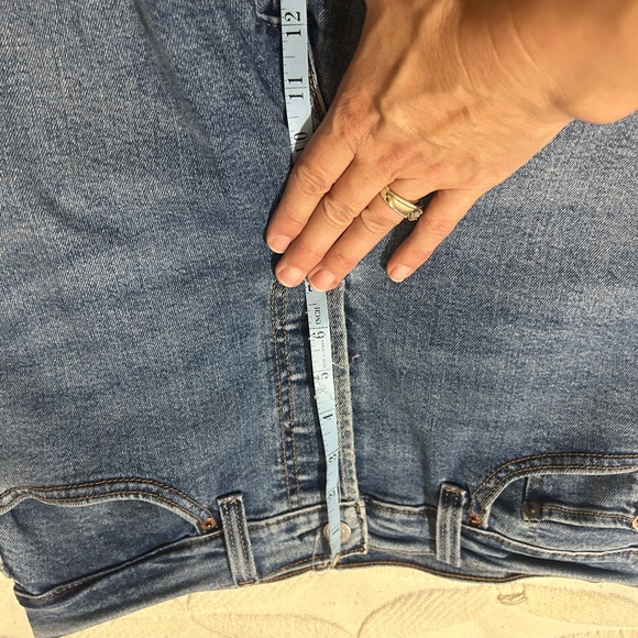 Levi's Wedgie Straight Leg Women's Jeans size 31.  Excellent condition. - Picture 8 of 13